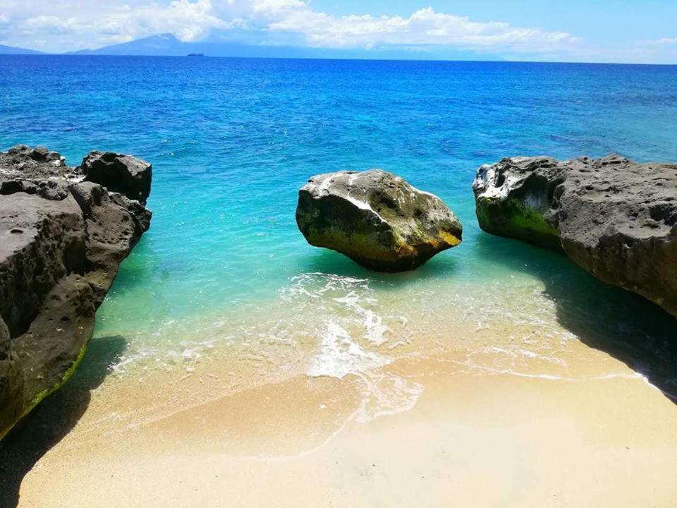 Sealovers' Place Masasa Beach Batangas Exterior photo